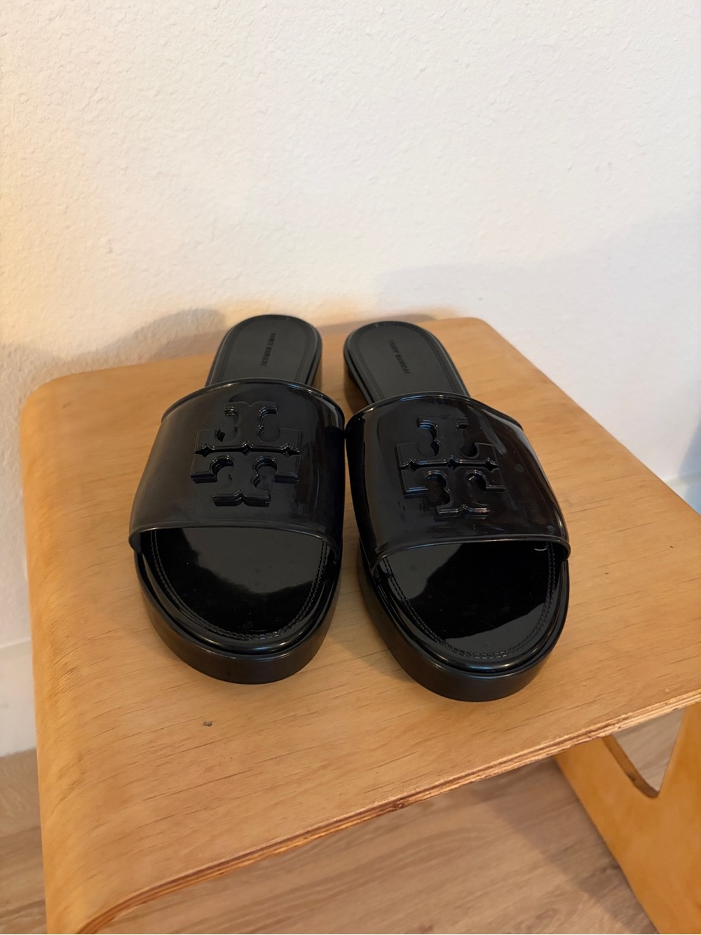 NWOT Tori Burch Eleanor Jelly Slides - Picture 4 of 5